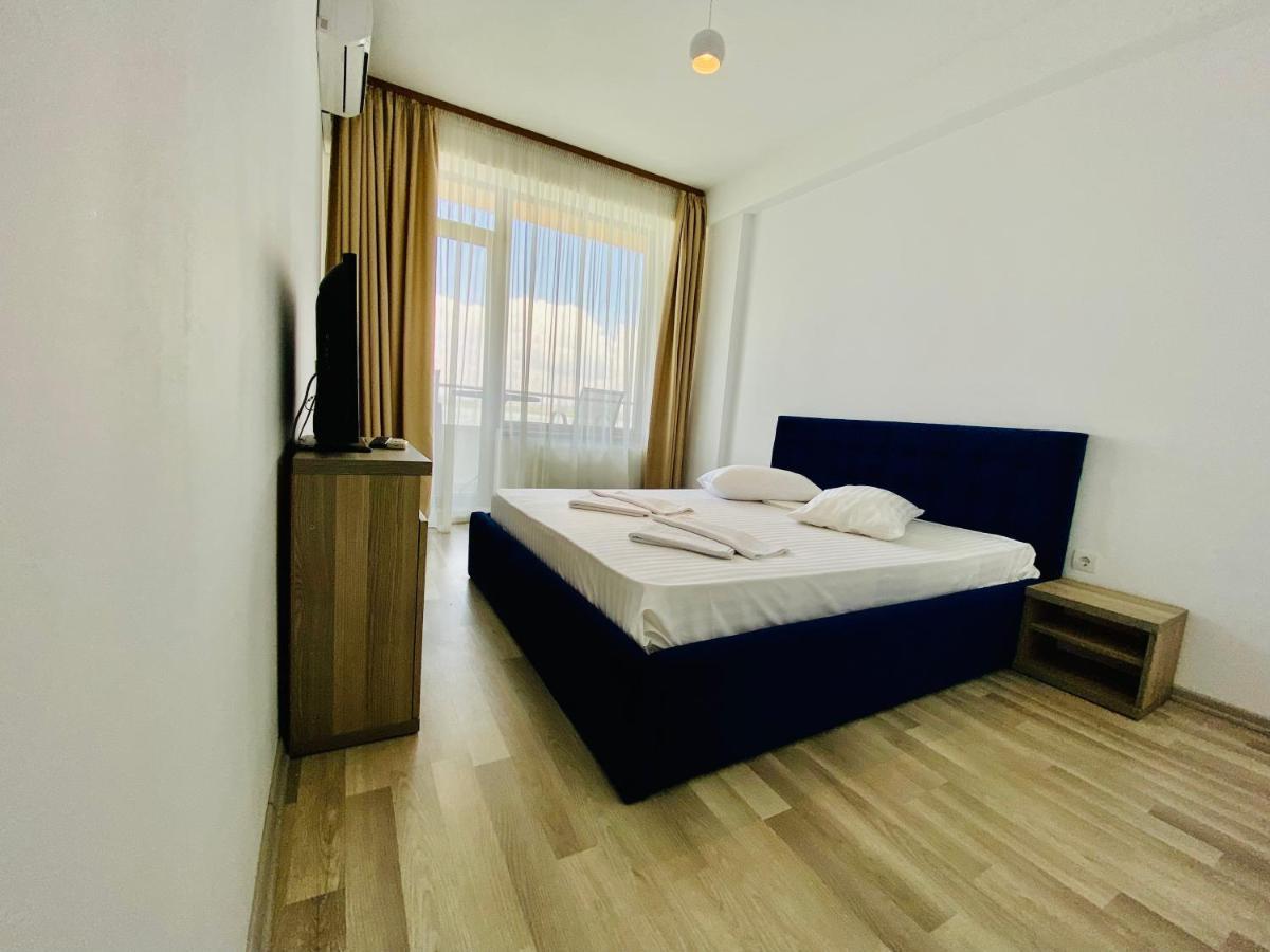 GH Summerland Mamaia Bagian luar foto