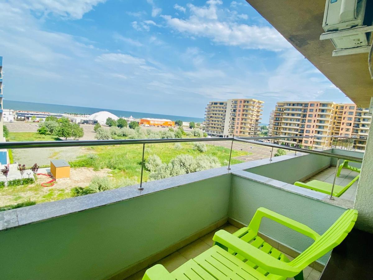GH Summerland Mamaia Bagian luar foto