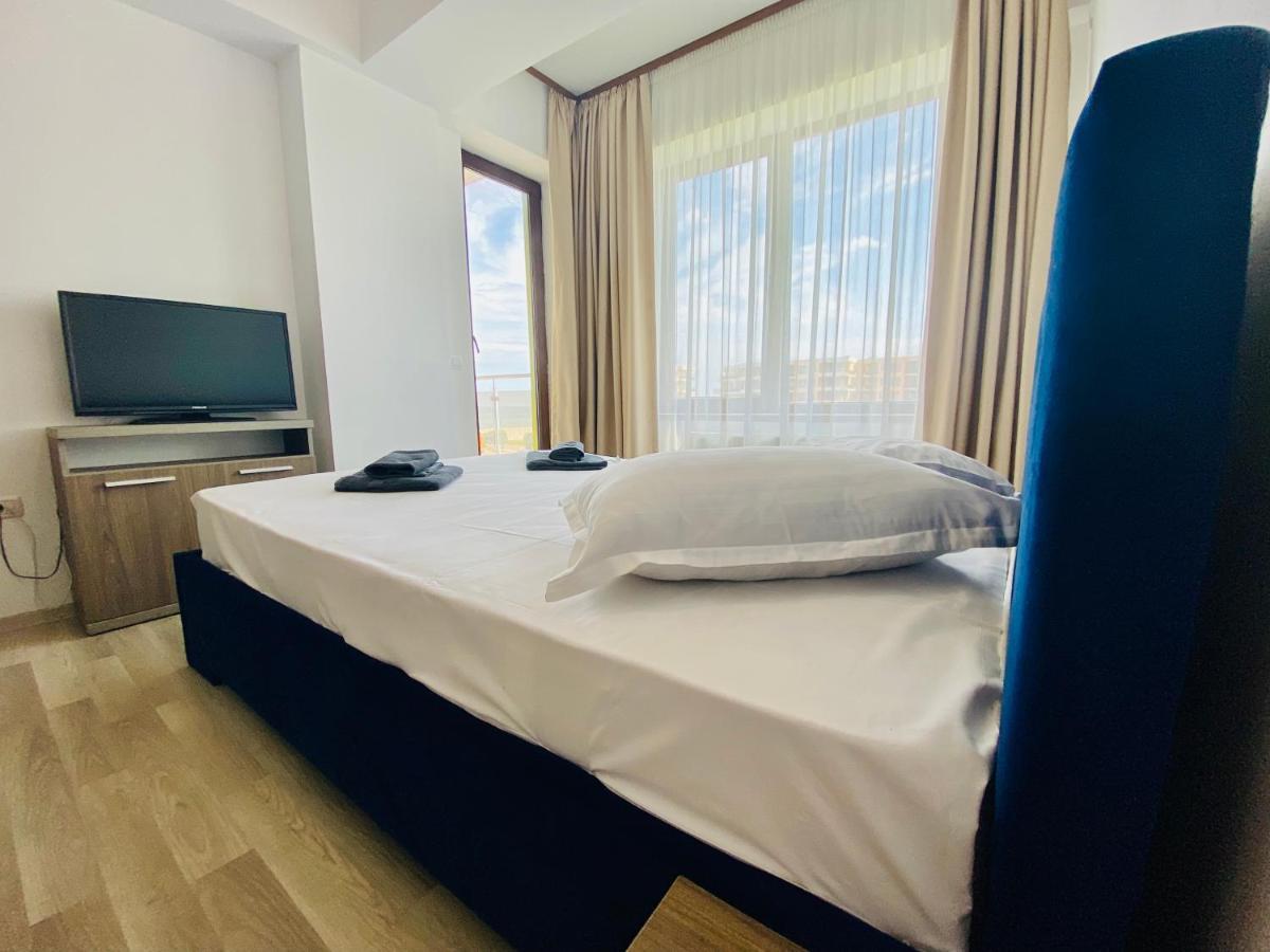 GH Summerland Mamaia Bagian luar foto